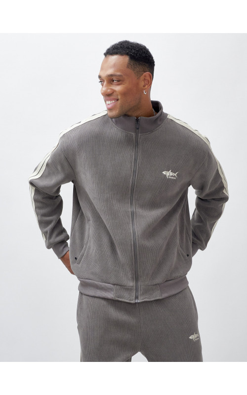 Мужской спортивный утеплённый костюм с начёсом для активного образа жизни.