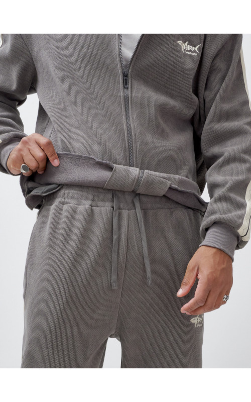 Мужской спортивный утеплённый костюм с начёсом для активного образа жизни.