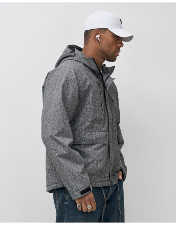 Спортивная мужская куртка «Хит сезона» для активного отдыха.