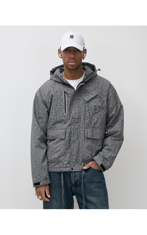 Спортивная мужская куртка «Хит сезона» для активного отдыха.