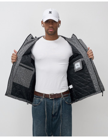 Спортивная мужская куртка «Хит сезона» для активного отдыха.