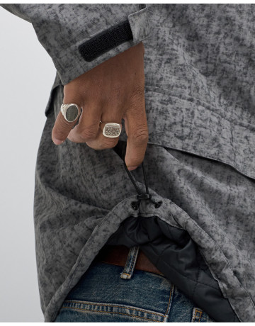 Спортивная мужская куртка «Хит сезона» для активного отдыха.