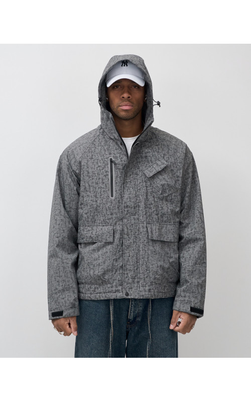 Спортивная мужская куртка «Хит сезона» для активного отдыха.