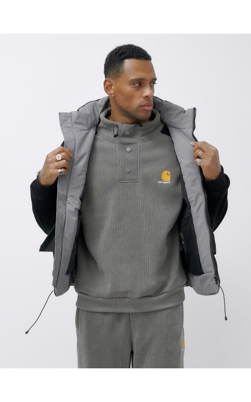 Мужская утеплённая жилетка для активного отдыха и повседневной носки.