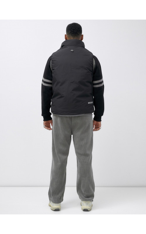 Мужская утеплённая жилетка для активного отдыха и повседневной носки.