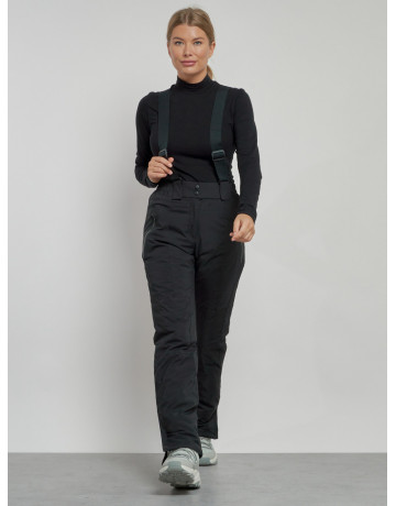 Женский горнолыжный костюм для зимних видов спорта.