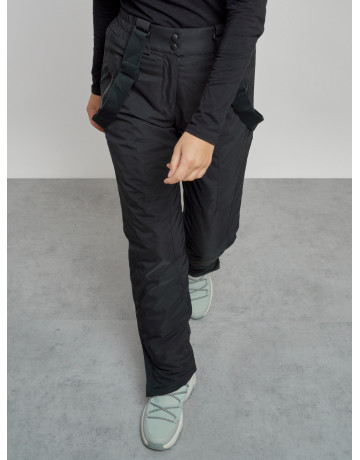 Женский горнолыжный костюм для зимних видов спорта.