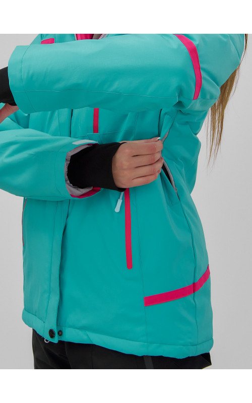 Женский горнолыжный костюм: стиль и комфорт для зимних приключений.