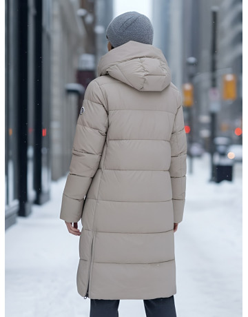 Длинный женский пуховик с капюшоном для холодной погоды