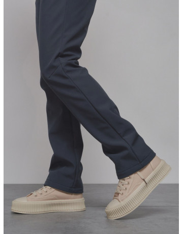 Спортивные брюки софтшелл для женщин.