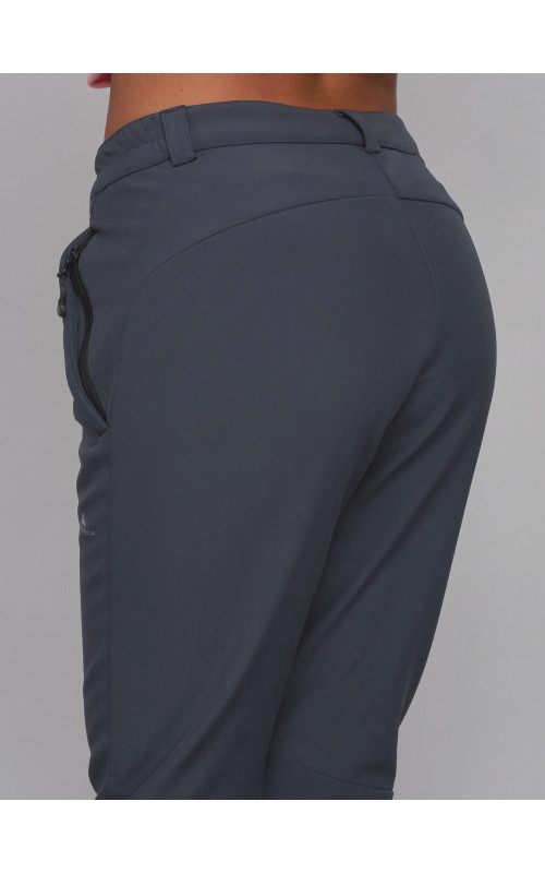 Спортивные брюки софтшелл для женщин.