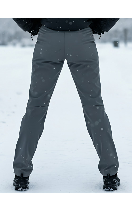 Спортивные брюки софтшелл для женщин.