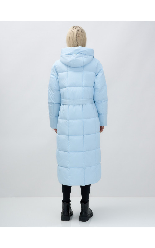 Длинный зимний пуховик для женщин.