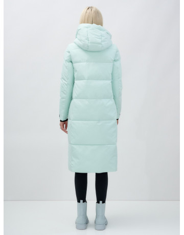 Длинный зимний пуховик для женщин с капюшоном.