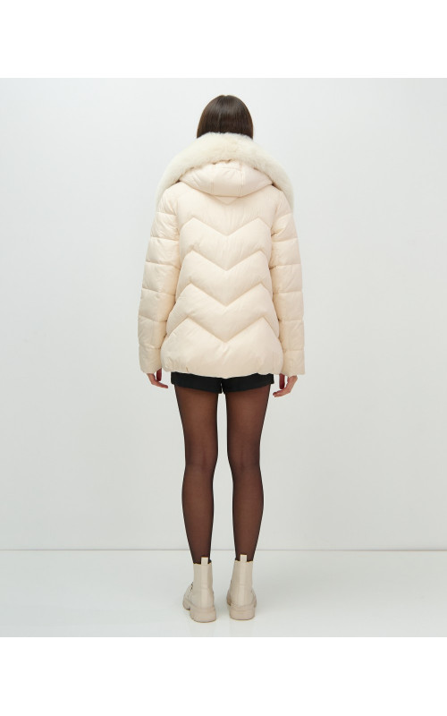 Пуховик для городской леди с мехом песца, защита от непогоды