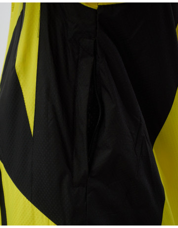 Горнолыжный костюм для активных мужчин.