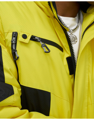 Горнолыжный костюм для активных мужчин.