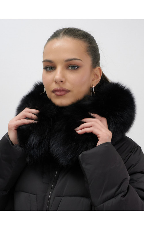 Длинный зимний пуховик премиум-класса.