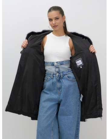 Длинный зимний пуховик премиум-класса.