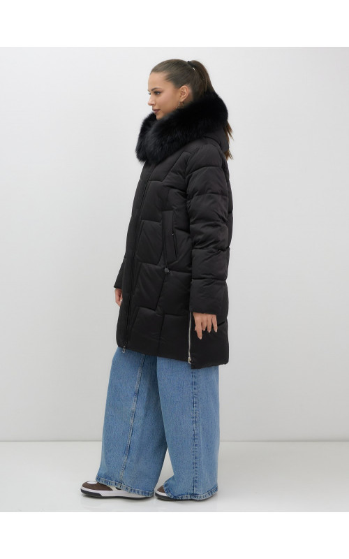 Длинный зимний пуховик премиум-класса.