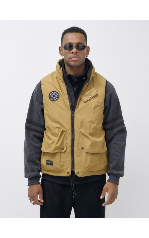 Мужская утеплённая жилетка для активного отдыха и города.