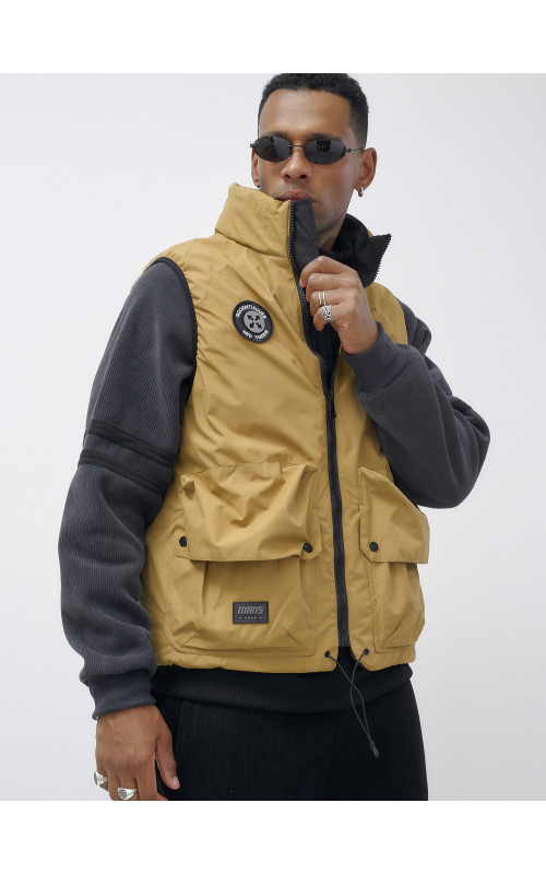 Мужская утеплённая жилетка для активного отдыха и города.