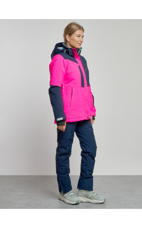 Женский горнолыжный костюм для зимних видов спорта.