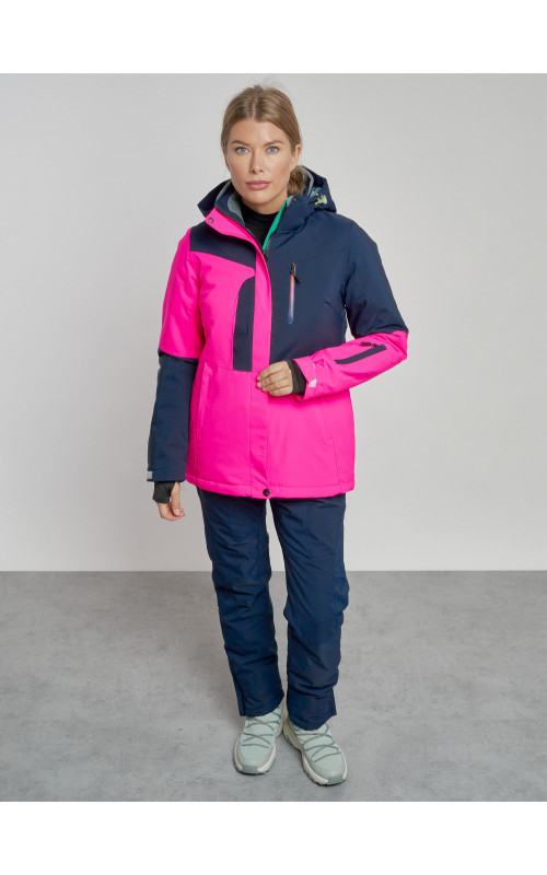 Женский горнолыжный костюм для зимних видов спорта.