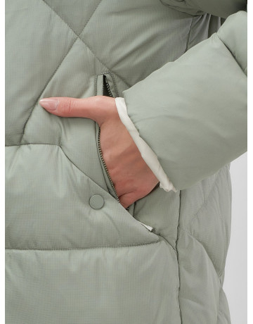 Тёплый женский пуховик с капюшоном для зимы большого размера.