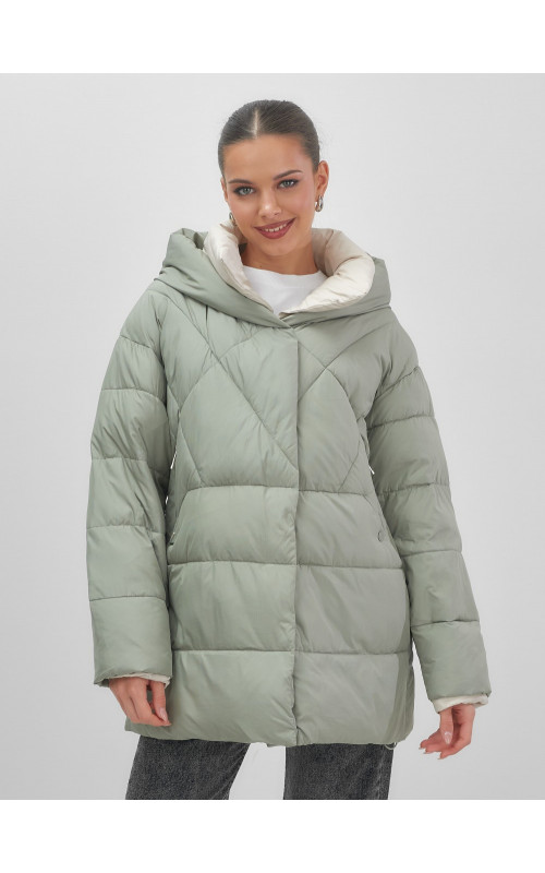 Тёплый женский пуховик с капюшоном для зимы большого размера.