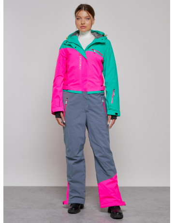 Зимний женский комбинезон для зимних видов спорта.