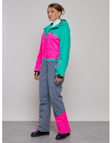 Зимний женский комбинезон для зимних видов спорта.