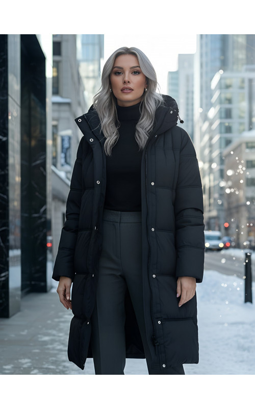 Длинный женский пуховик с капюшоном для зимы