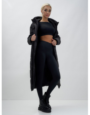 Длинный зимний пуховик для женщин.