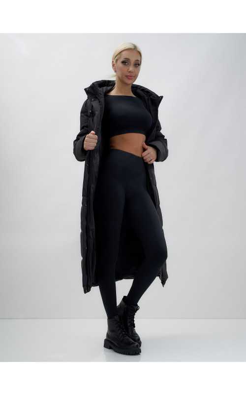 Длинный зимний пуховик для женщин.