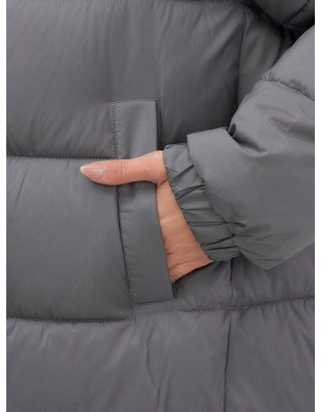 Женский зимний пуховик с капюшоном на резинке для больших размеров.