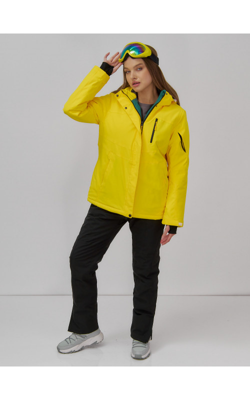 Женская горнолыжная куртка со съёмным капюшоном.