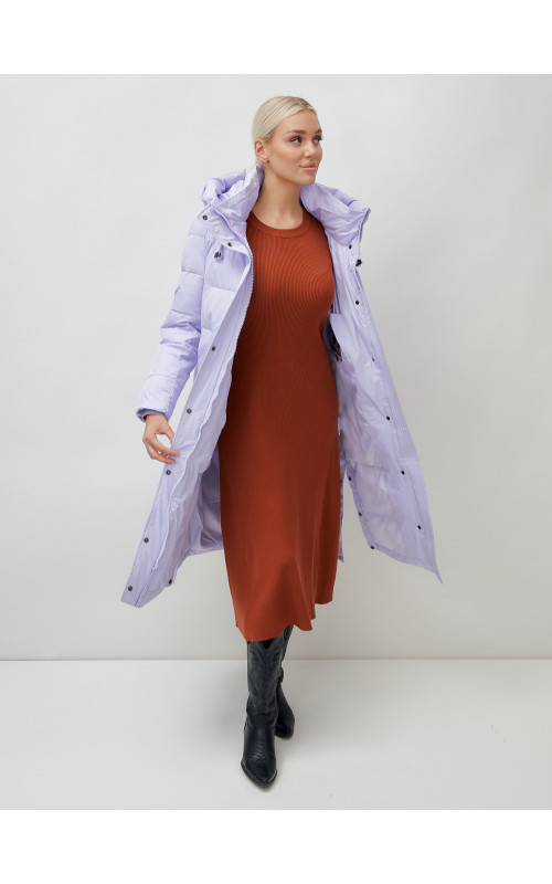 Женский длинный зимний пуховик с капюшоном