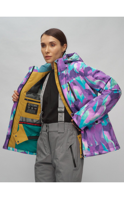 Женский горнолыжный костюм зимний.