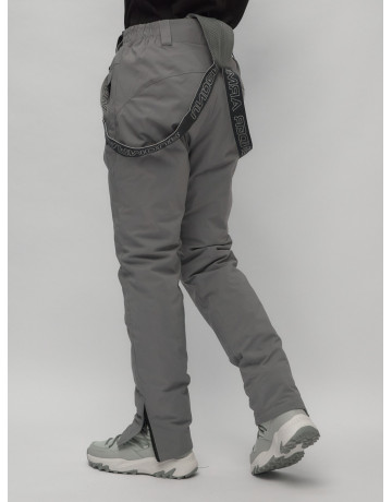 Женский горнолыжный костюм зимний.