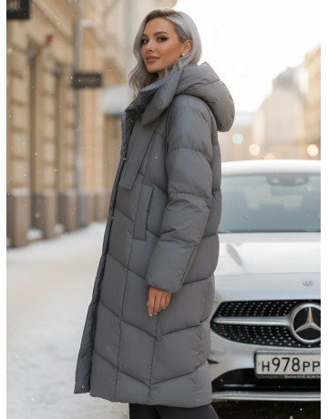Длинный зимний пуховик для женщин с капюшоном
