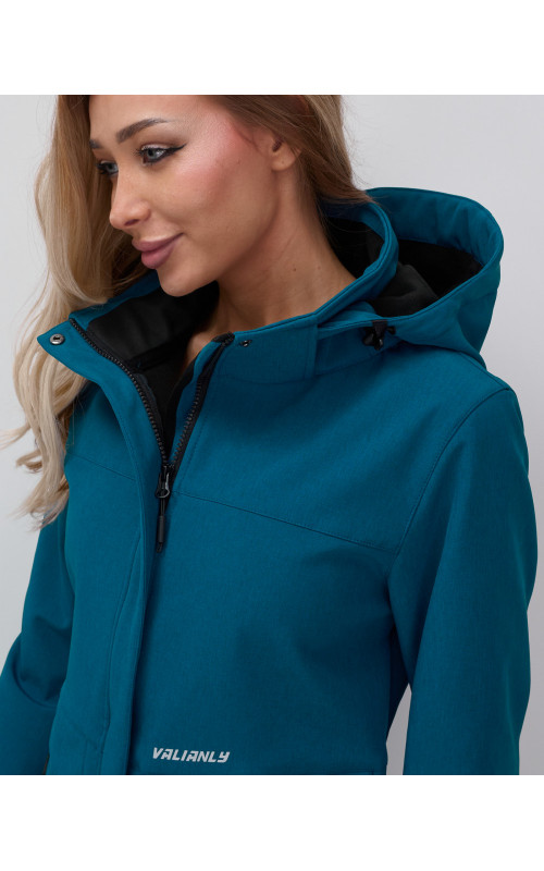 Женская ветровка с капюшоном для активного отдыха