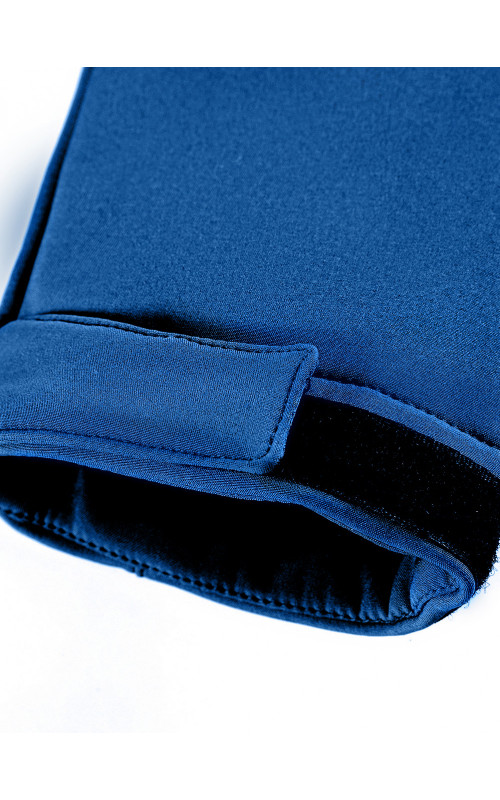 Женская ветровка с капюшоном для активного отдыха