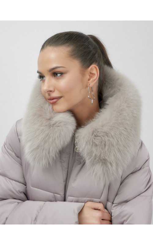 Длинный зимний пуховик премиум-класса.