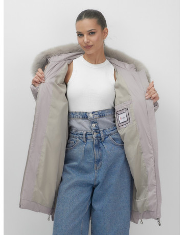 Длинный зимний пуховик премиум-класса.