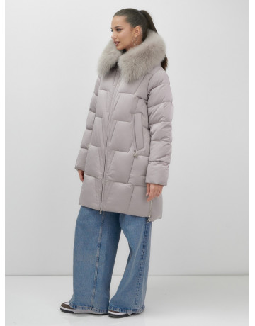 Длинный зимний пуховик премиум-класса.