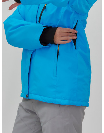 Женский горнолыжный костюм для зимних активностей.