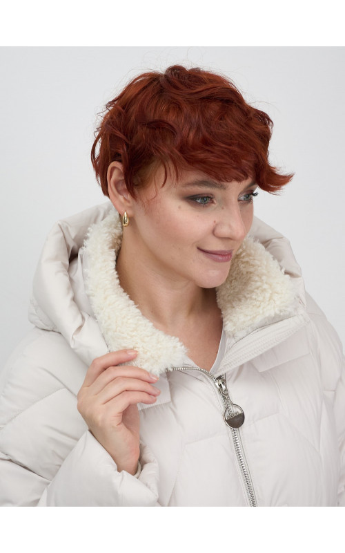 Зимний пуховик с искусственной овчиной для женщин: стиль и тепло