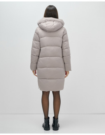 Длинный женский пуховик с капюшоном для зимы