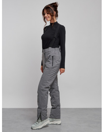 Женский горнолыжный костюм зимний.